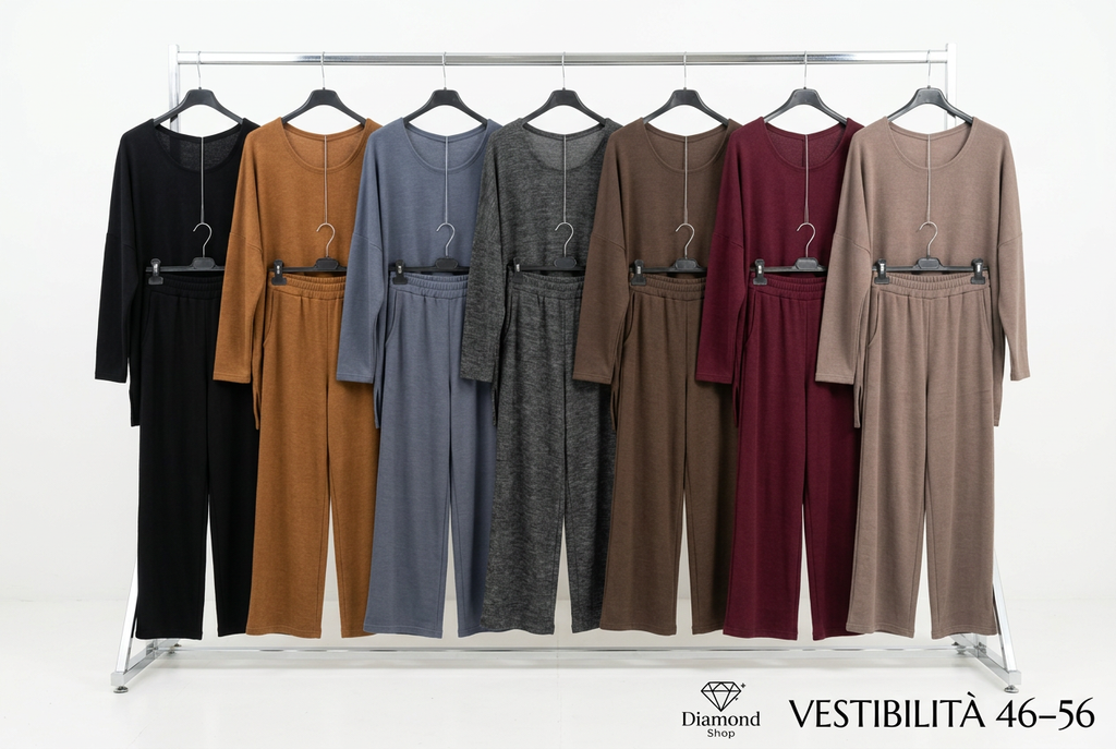 Completi sullo stand nei sette colori, vestibilità 46–56
