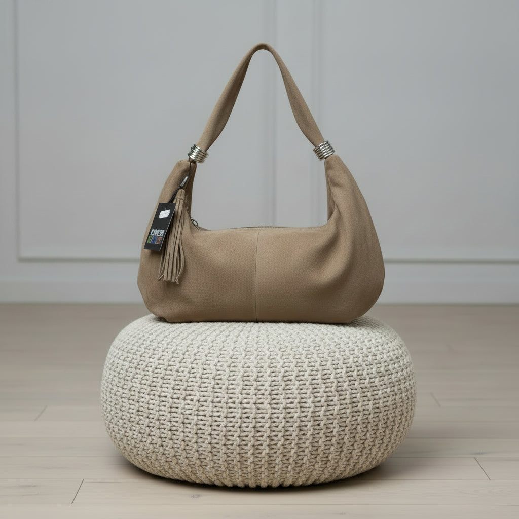 Hobo bag / Borsa a sacca a mezzaluna Tua a soli €39,00🛍️ acquista ora  per farla subito tua prima che vada esaurita!