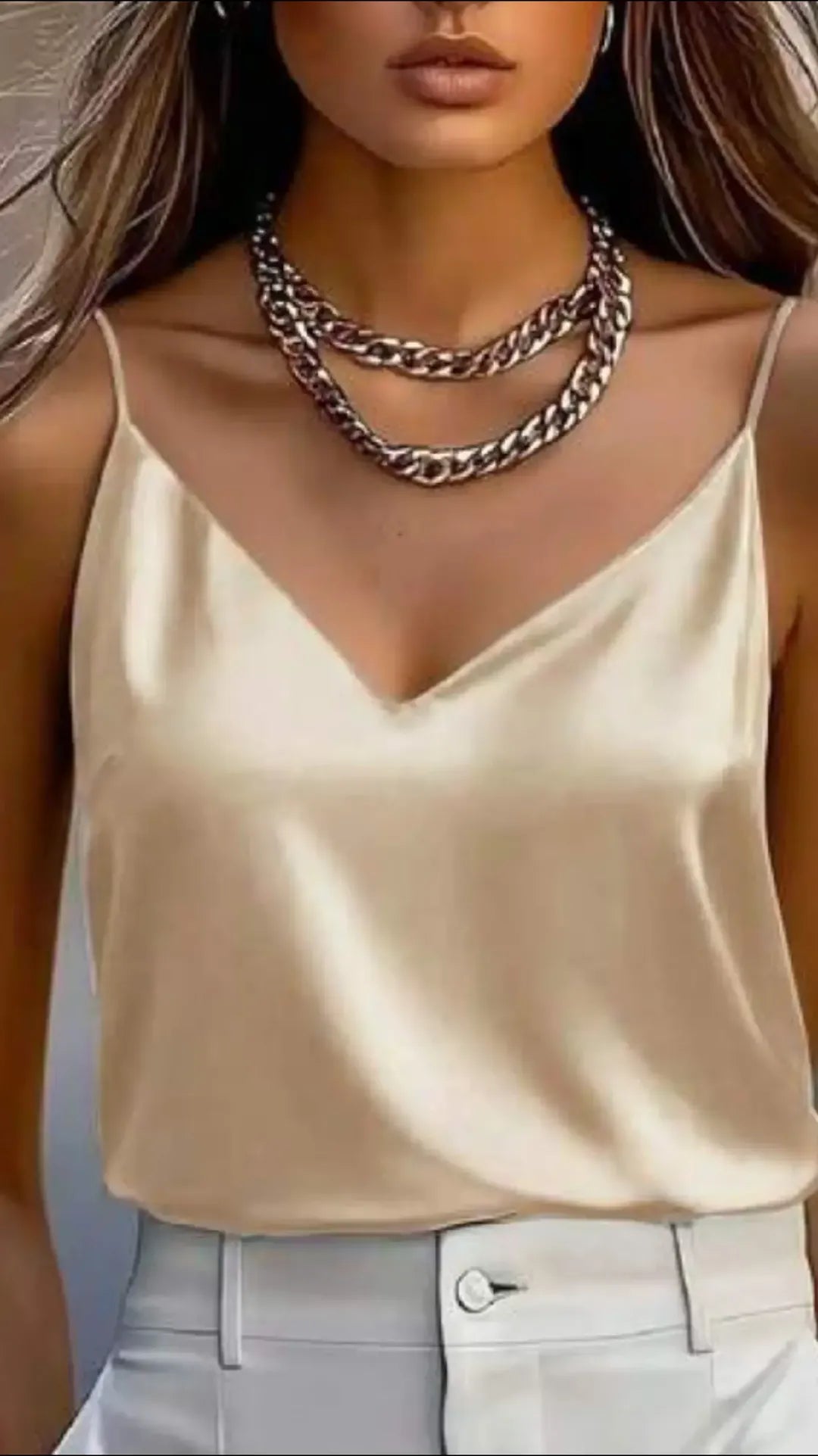 Top in Raso Nero con Scollo a Cascata