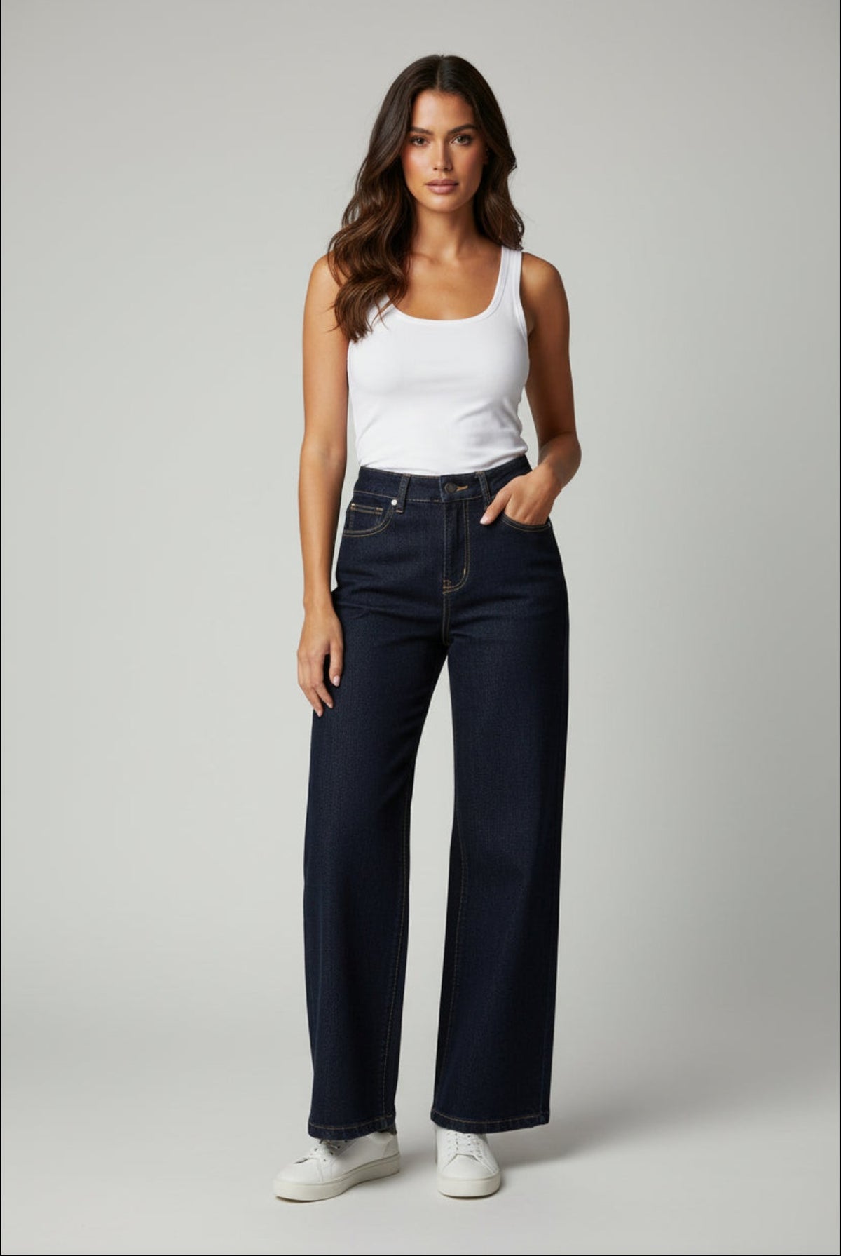 # JEANS WIDE-LEG VITA ALTA – DEEP BLUE SCURO

Il perfetto equilibrio tra eleganza sartoriale e comfort quotidiano