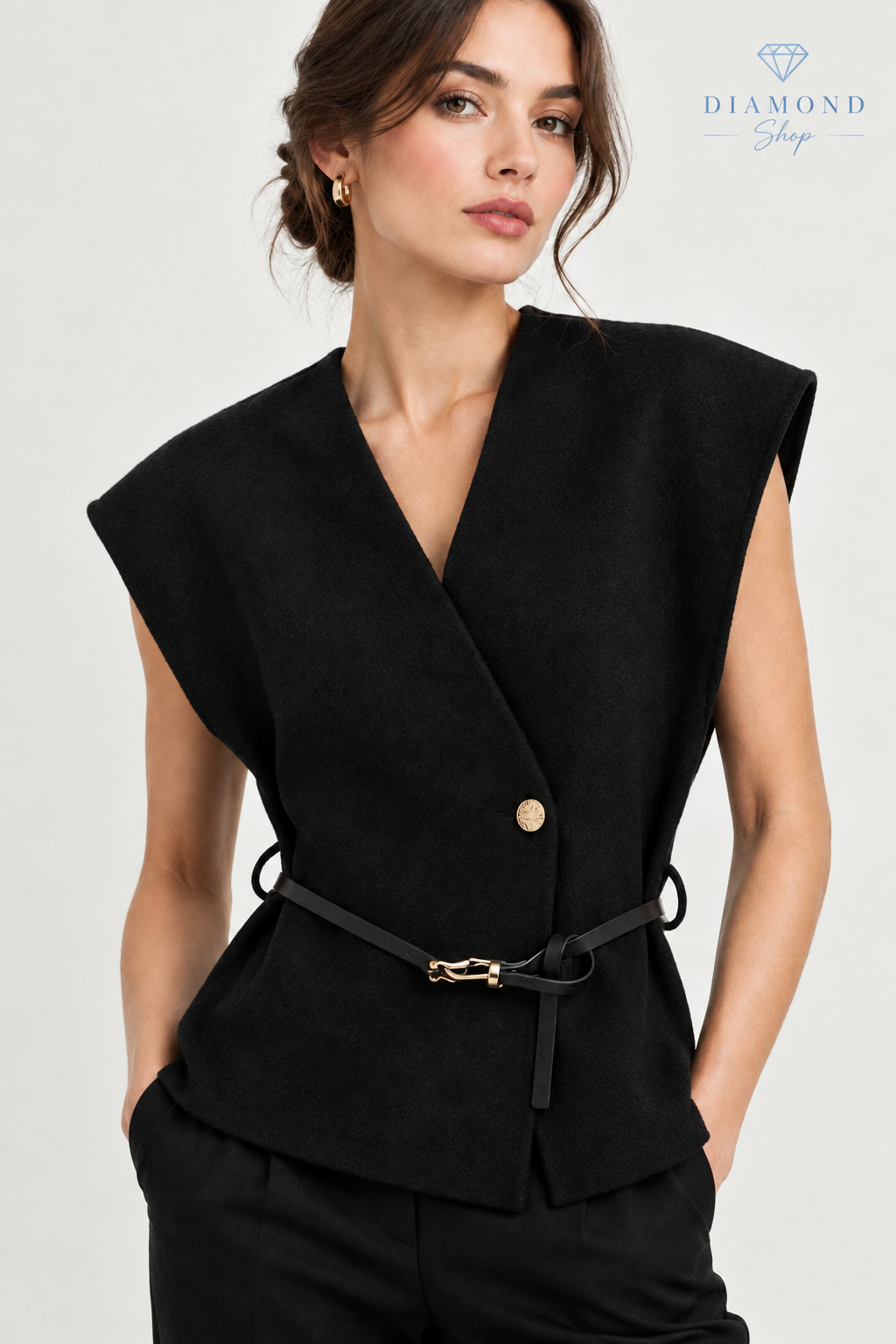 Gilet in Panno Avvolgente con Cintura e Bottone Oro – Esclusiva Diamond
