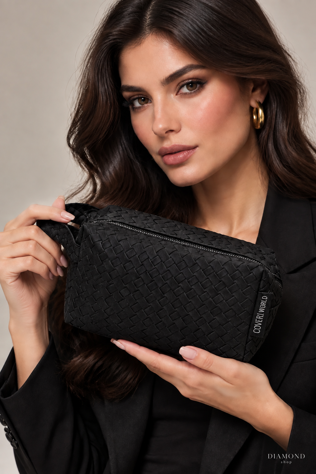 Pochette Intrecciata Coveri World – L'Organizer da Viaggio Glamour e Compatto (Grigio / Nero