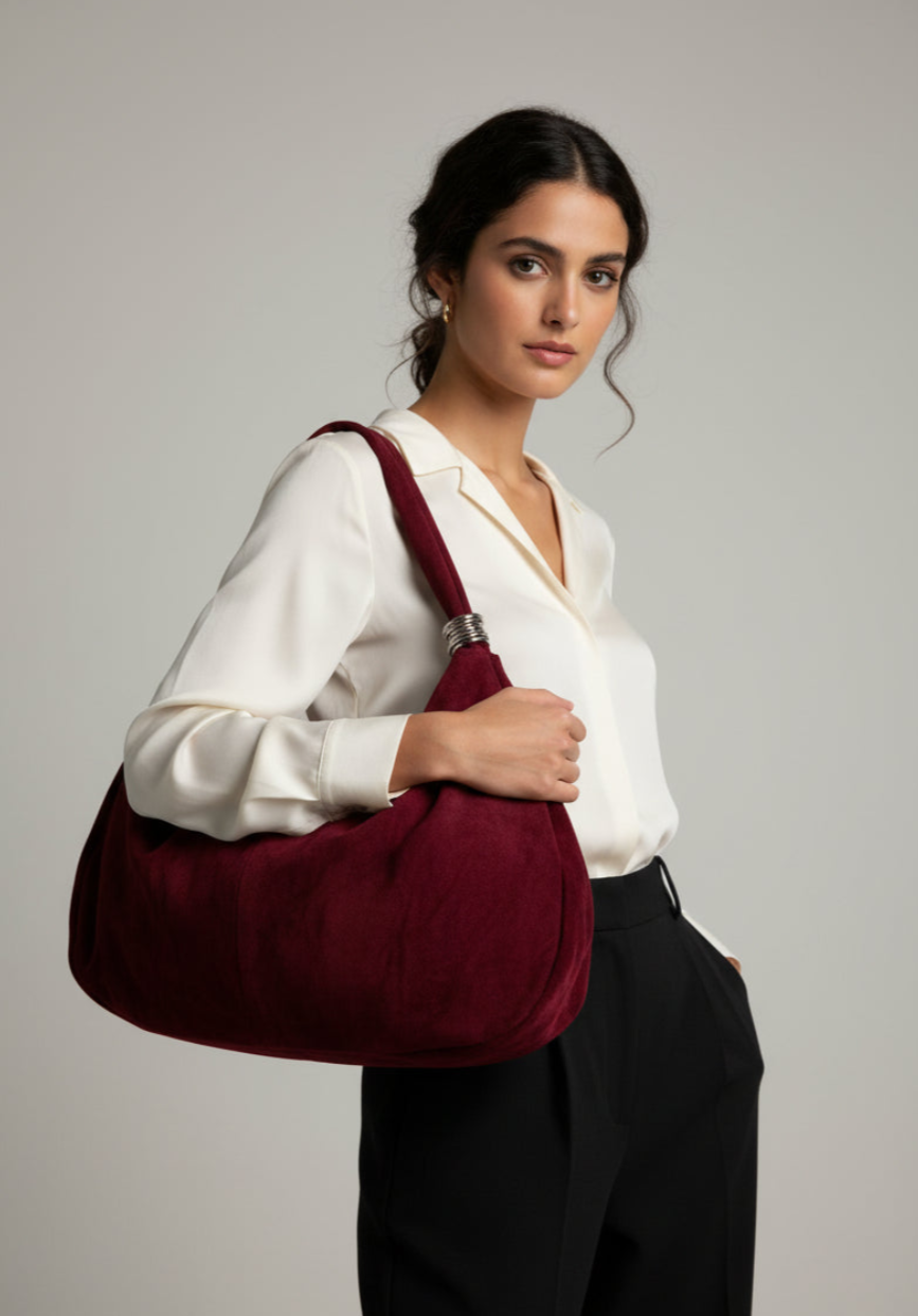 Hobo bag / Borsa a sacca a mezzaluna Tua a soli €39,00🛍️ acquista ora  per farla subito tua prima che vada esaurita!