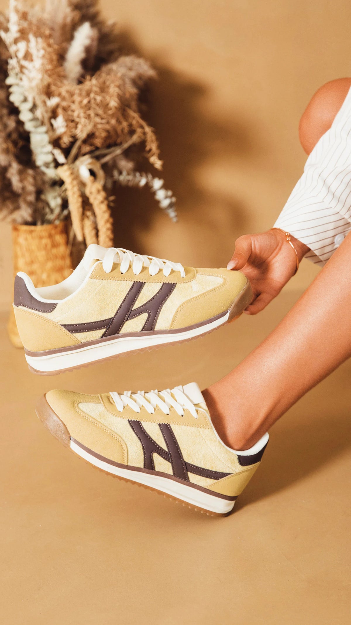 Sneakers Retro Running Donna – Casual Chic Suede